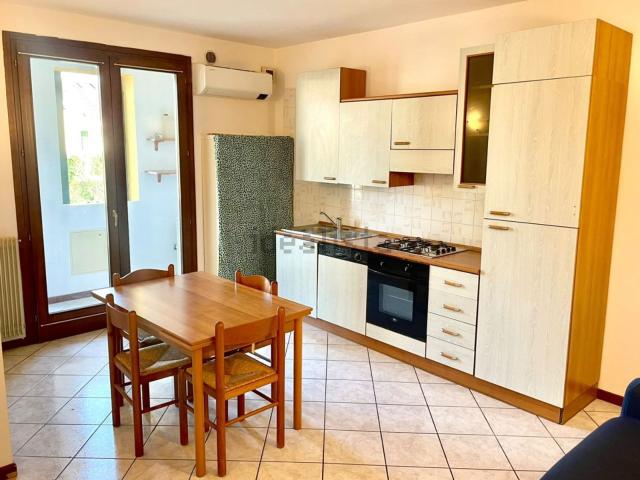 Appartamento in affitto a Este, Padova