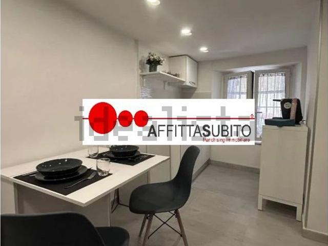 Appartamento in affitto a Municipalità 1, Campania