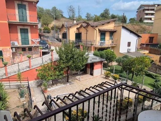 Appartamento in affitto a Casale Prima Porta, Roma Capitale