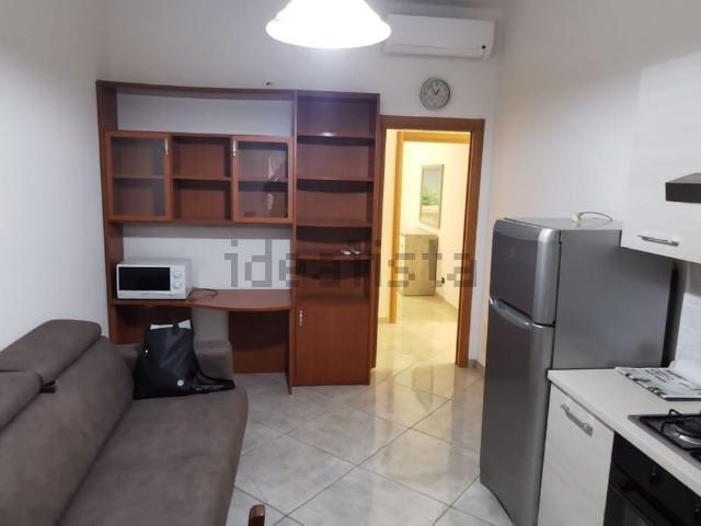 Appartamento in affitto a Municipio 6, Milano