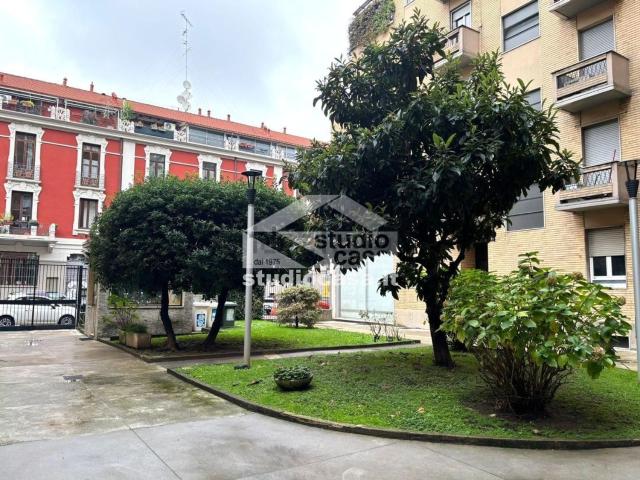 Appartamento in affitto a Municipio 5, Milano