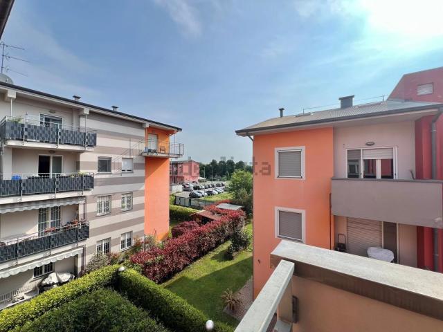 Appartamento in affitto a Lainate, Lombardia