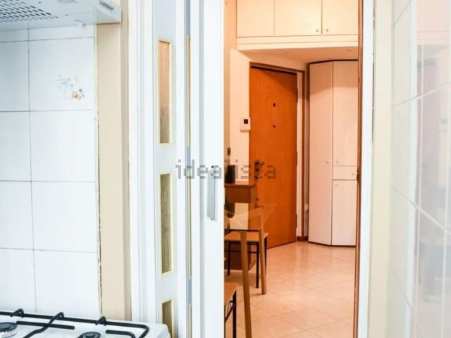 Appartamento in affitto a Municipio 6, Milano