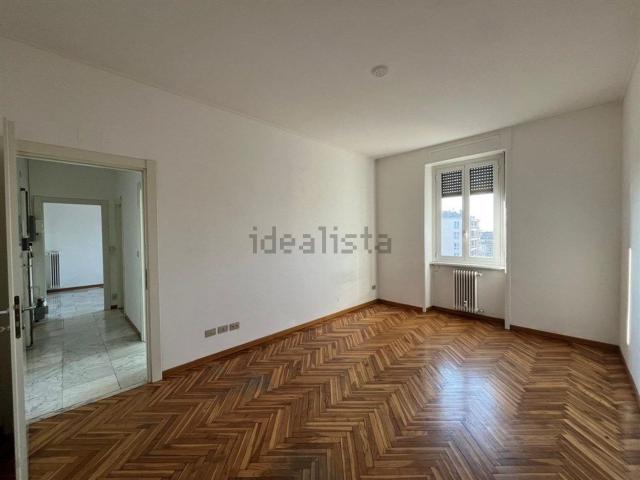 Appartamento in affitto a Centro storico, Milano