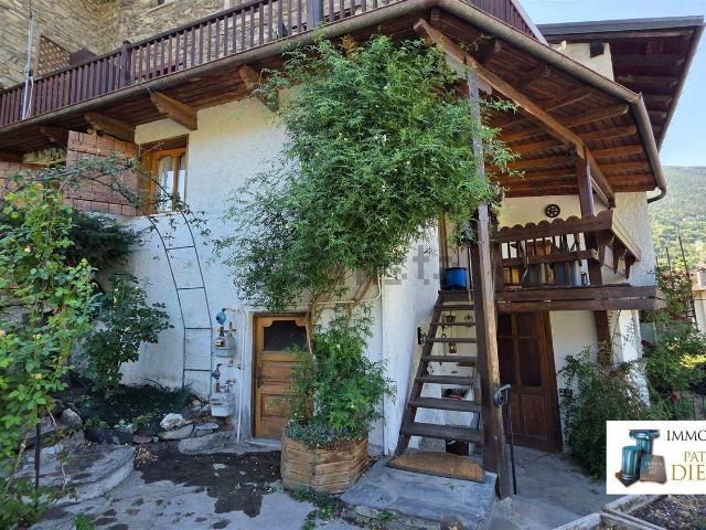 Appartamento in affitto a Aymavilles, Aosta