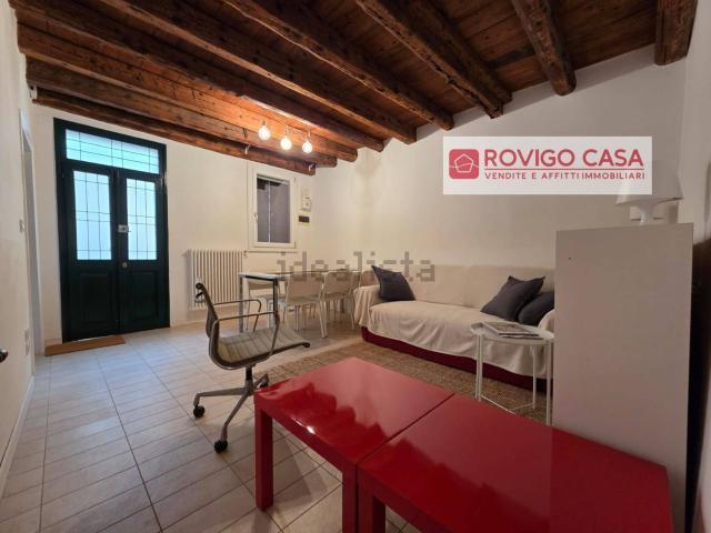 Appartamento in affitto a Commenda, Rovigo