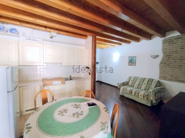 Appartamento in affitto a Sacra Famiglia, Padova