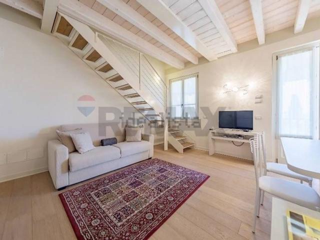 Appartamento in affitto a Desenzano Del Garda, Lombardia