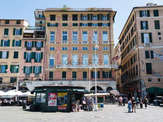 Appartamento in affitto a Centro Est, Serra Riccò