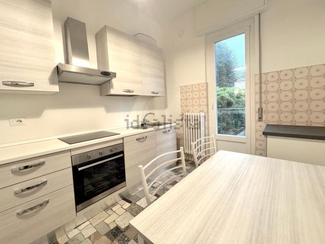 Appartamento in affitto a Municipio 9, Milano