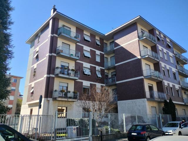 Appartamento in affitto a Oltresempione, Legnano