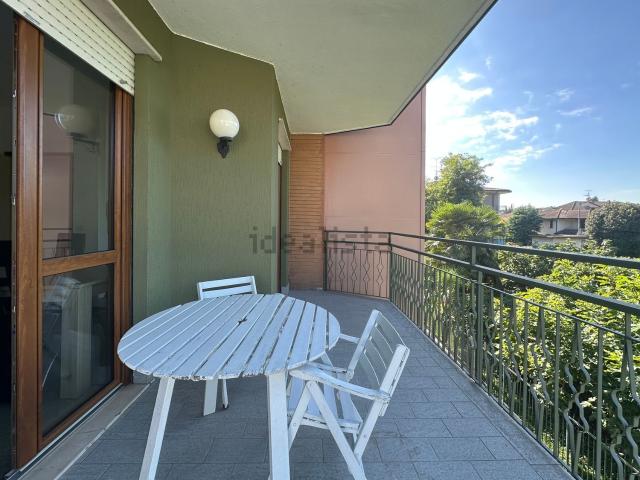 Appartamento in affitto a Mercurago, Arona