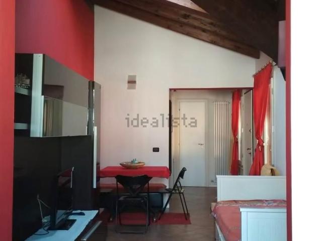 Appartamento in affitto a Cavazzoli, Re