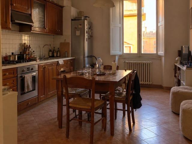 Appartamento in affitto a Santo Stefano, Bologna