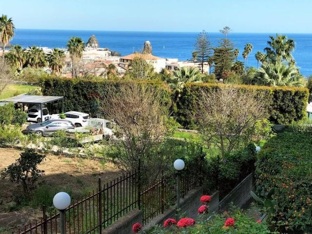 Appartamento in affitto a Aci Castello, Sicilia