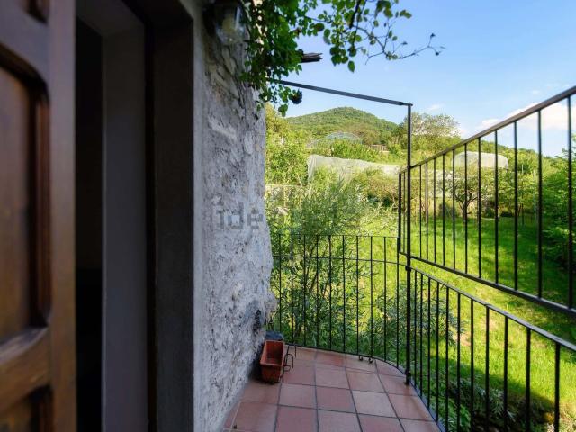 Appartamento in affitto a Lissogno, Nesso