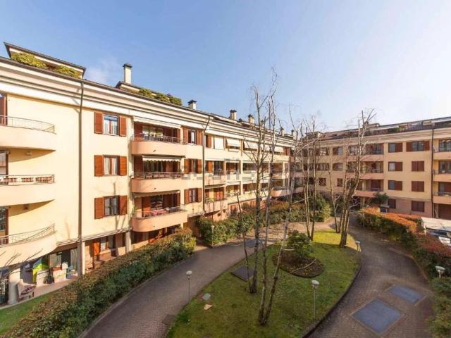 Appartamento in affitto a Arese, Lombardia