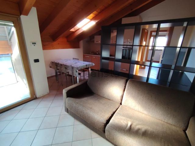 Appartamento in affitto a San Giorgio, Desio