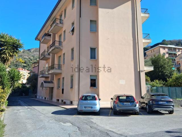 Appartamento in affitto a Finalborgo, Finale Ligure