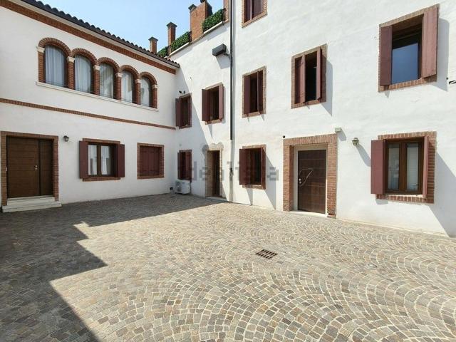 Appartamento in affitto a Pilastroni, Bassano Del Grappa