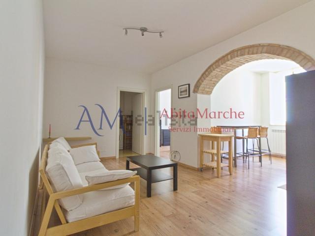 Appartamento in affitto a Tirassegno, Marche