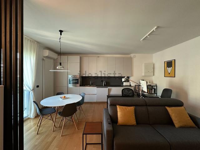 Appartamento in affitto a Morivione, Milano