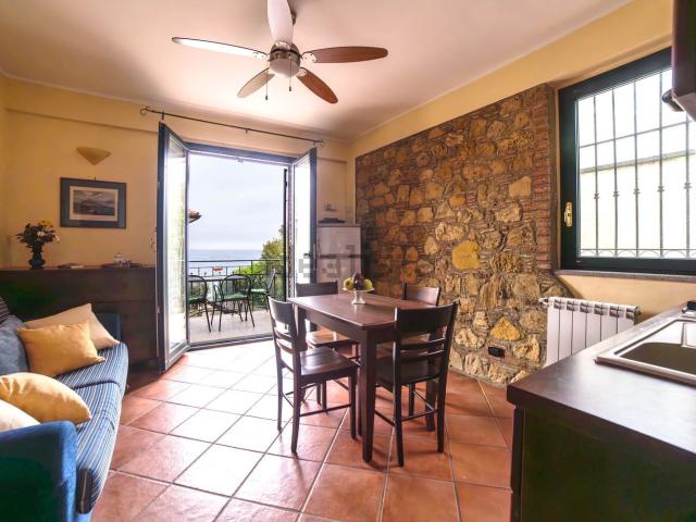Appartamento in affitto a Barriera, Aci Castello