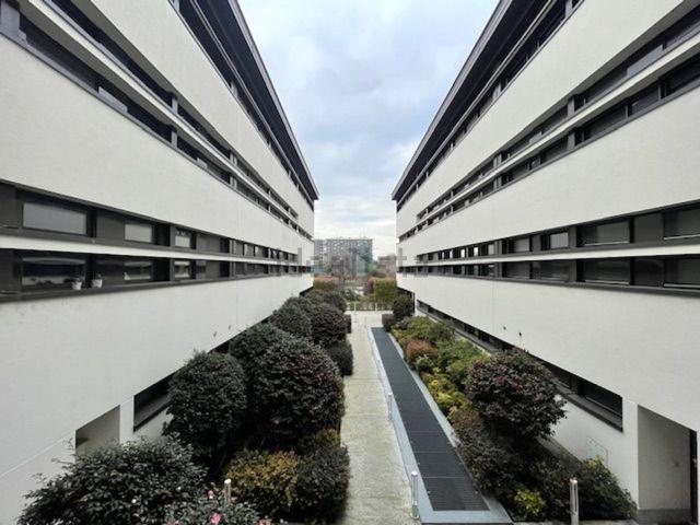 Appartamento in affitto a Municipio 6, Milano