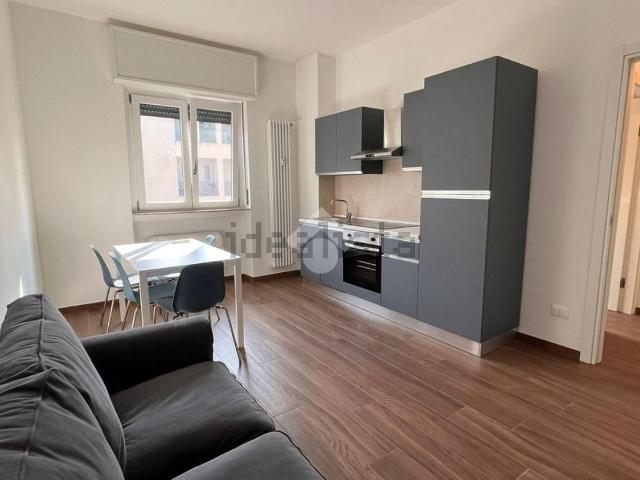 Appartamento in affitto a Municipio 9, Milano