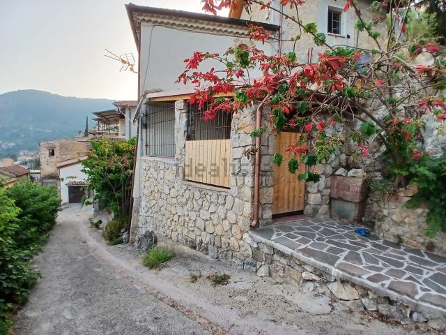 Appartamento in affitto a Monte San Biagio, Lazio
