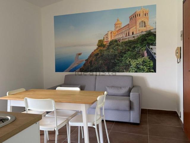 Appartamento in affitto a Belvedere, Falcone