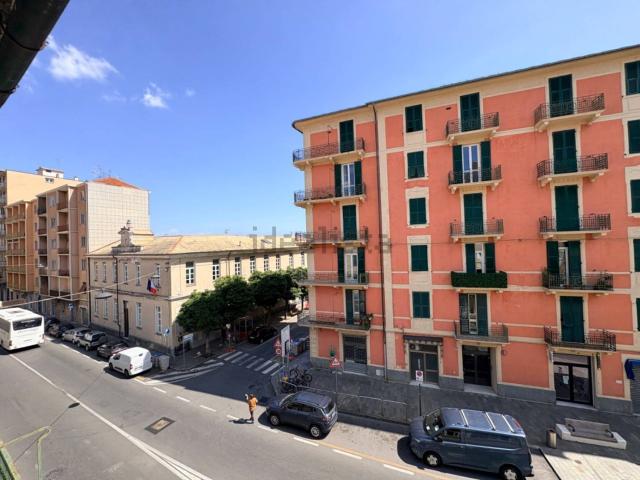Appartamento in affitto a Zinola, Savona