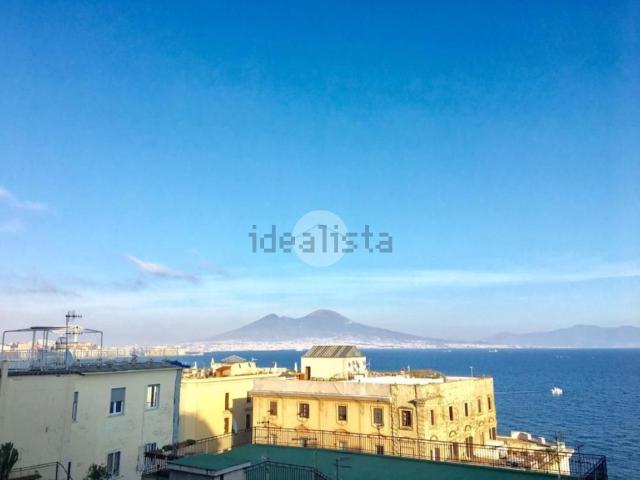 Appartamento in affitto a Municipalità 1, Campania