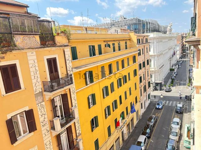 Appartamento in affitto a Municipio Roma I, Roma Capitale