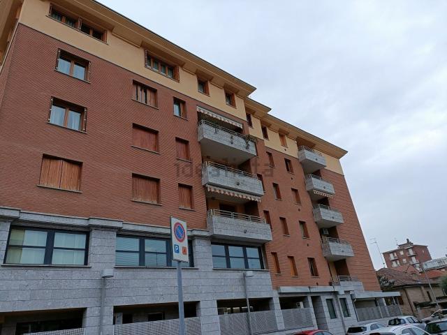 Appartamento in affitto a Castelletto, Senago