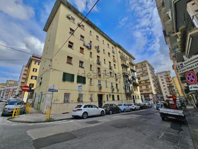 Appartamento in affitto a Municipalità 5, Campania