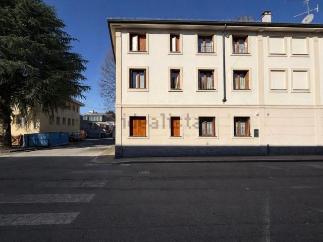 Appartamento in affitto a Vedano Al Lambro, Lombardia