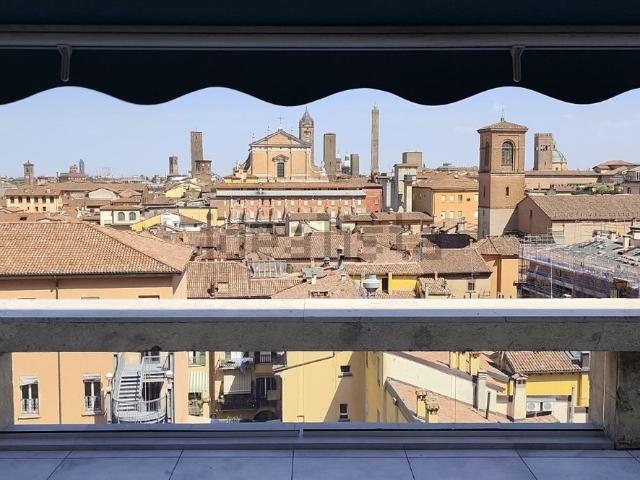 Attico in affitto a Porto-Saragozza, Bologna