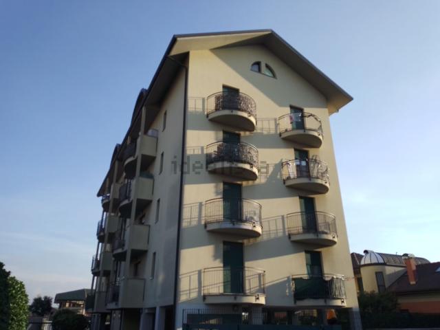 Appartamento in affitto a Arnate, Gallarate