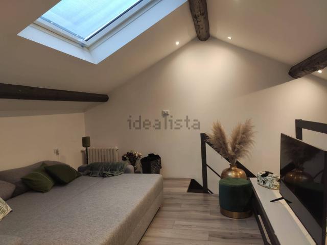 Attico in affitto a Municipio 9, Milano