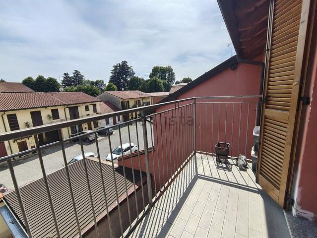 Appartamento in affitto a Biassono, Lombardia