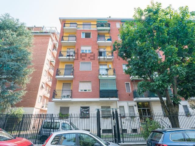 Appartamento in affitto a Municipio 9, Milano