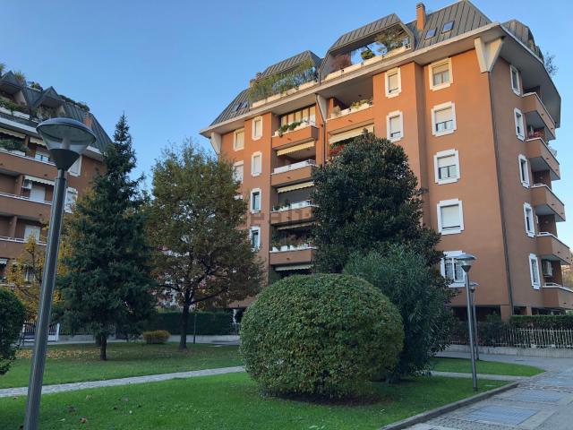 Appartamento in affitto a Municipio 8 di Milano, Milano