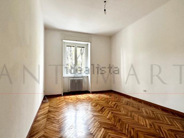 Appartamento in affitto a Centro storico, Milano