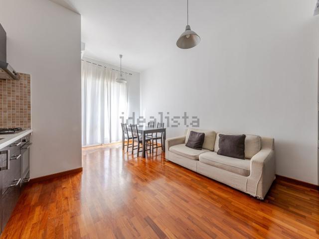 Appartamento in affitto a Centro storico, Milano