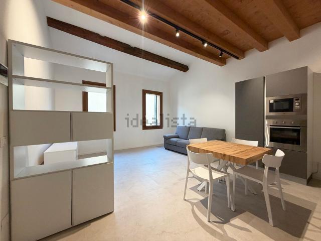 Appartamento in affitto a Sant'Osvaldo, Padova