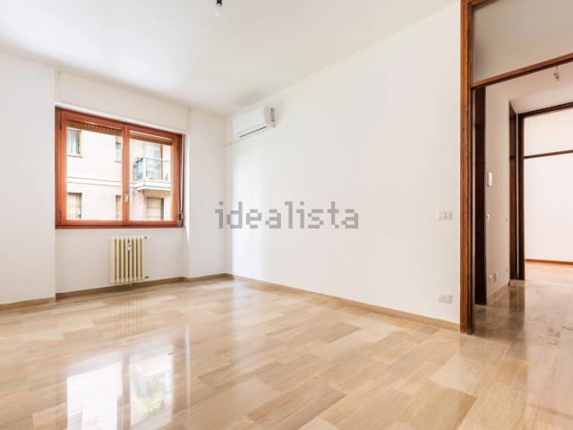 Appartamento in affitto a Municipio 7, Milano