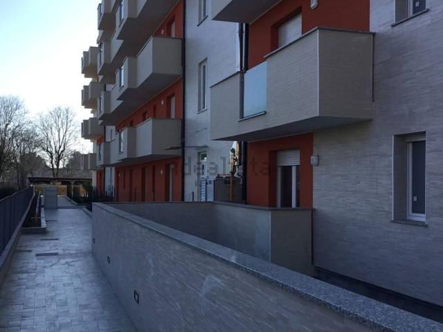 Appartamento in affitto a Sant'Albino, Monza