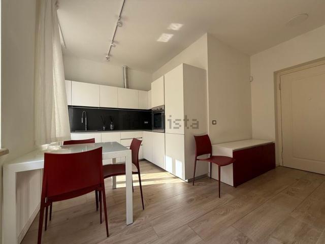 Appartamento in affitto a Centro storico, Brenzone