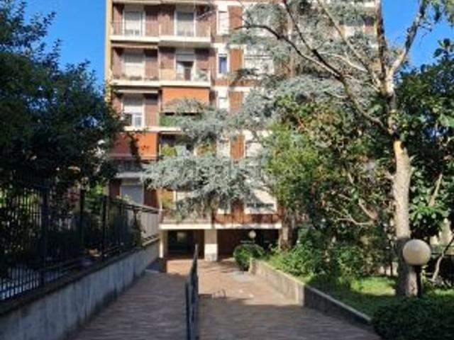 Appartamento in affitto a Municipio 9, Milano